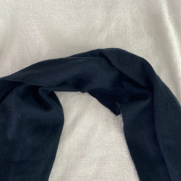 Wide colour black navy, green, and red fringe scarf - Picture 11 of 16